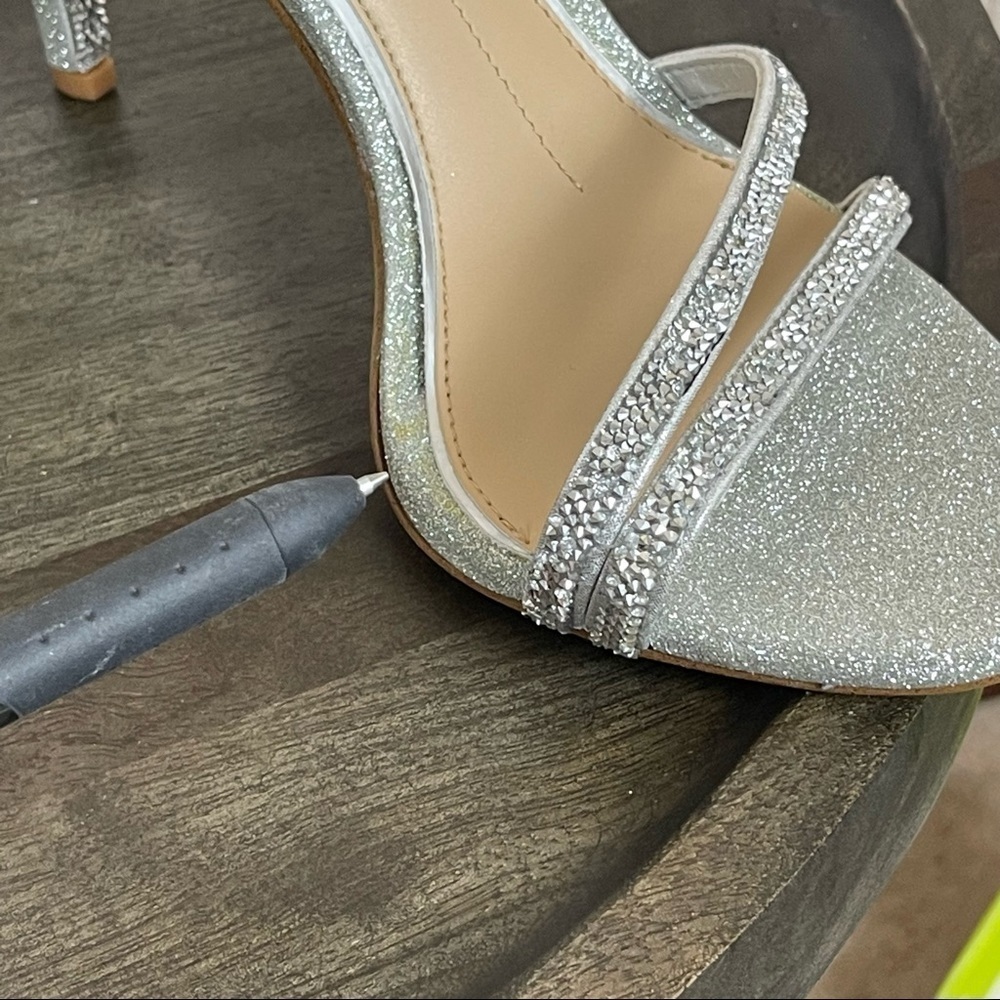 Gianni Bini Maycie “Silver” Ankle Wrap Sandal/Heel Size 7.5 Women - Picture 12 of 13
